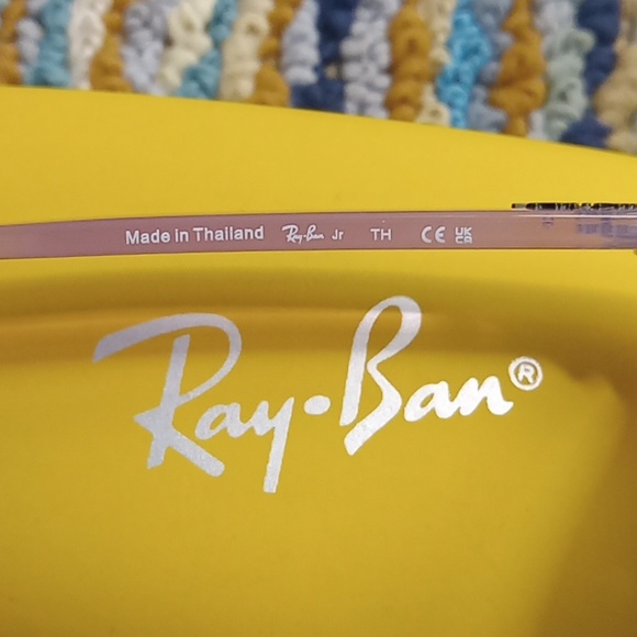 Ray Ban Sunglasses RJ9052S - Picture 5 of 7